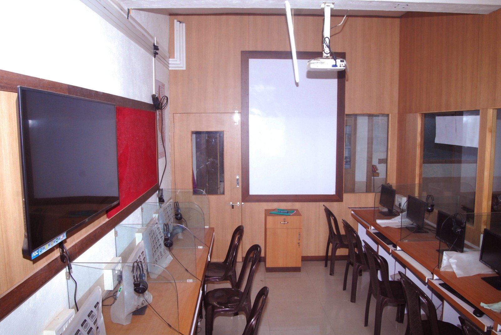 Usman Language Lab Language Lab